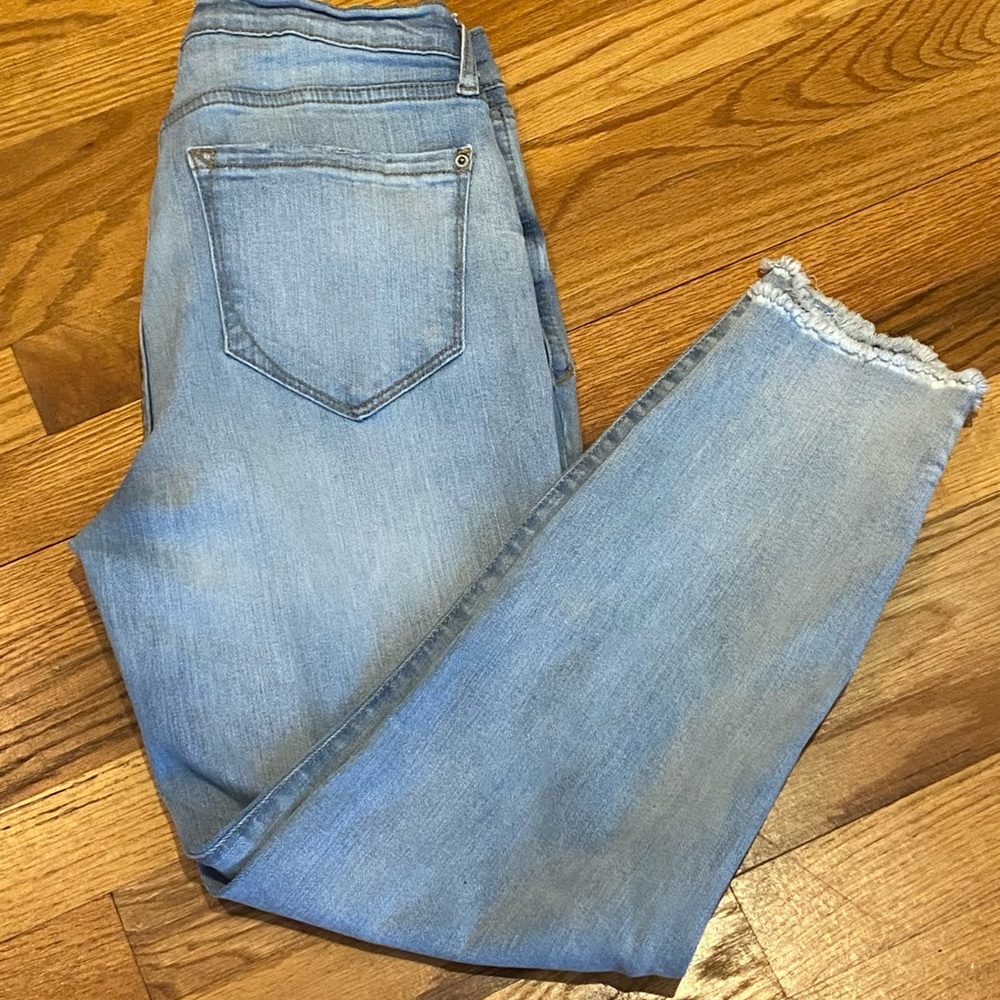 Kenzie Jeans The Effortless Skinny Crop